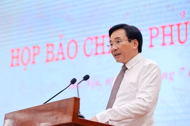 Bộ trưởng, Chủ nhiệm Văn phòng Chính phủ Trần Văn Sơn