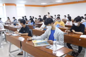 Thí sinh dự thi kỳ thi đánh giá năng lực năm 2022 của ĐHQG TPHCM.