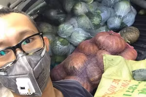 Những chuyến xe yêu thương vận chuyển hàng chục tấn rau củ hỗ trợ bà con Hà Nội 