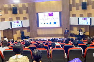 Hội nghị sau đại học - nghiên cứu sinh quốc tế về Y Dược diễn ra tại TP Huế ngày 30/7.