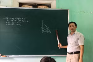 Gần 2000 giáo viên hợp đồng lâu năm tại Hà Nội đã được tuyển dụng đặc cách vào năm 2020.