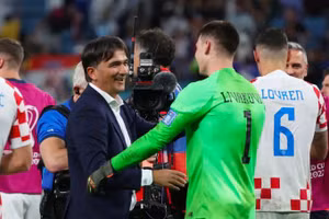 HLV Croatia lý giải nguyên nhân khiến tuyển Nhật Bản thua trận