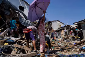Siêu bão RAI tạo nên sự tàn phá lớn ở Philippines.