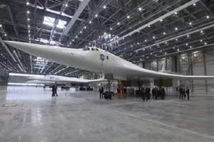 Nga nâng cấp hàng loạt xưởng sản xuất chiến đấu cơ Tu-160M