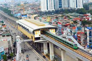 Dự án đường sắt đô thị Cát Linh - Hà Đông với nhiều lần "lỡ hẹn". Ảnh: IT