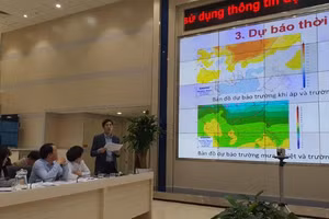 Họp báo tại Trung tâm Dự báo Khí tượng Thuỷ văn Quốc gia chiều 26/1.