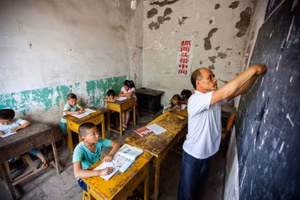 Tuyển dụng giáo viên vùng nông thôn tại Trung Quốc còn nhiều bất cập.