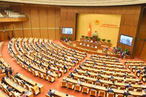 Kỳ họp bất thường lần thứ nhất.