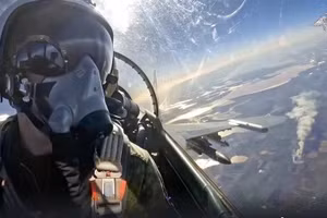 Tiêm kích Su-35S.