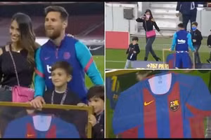 Vợ và 3 con bên cạnh Messi trong buổi lễ vinh danh rạng sáng 6/4.