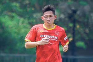 Hai Long "cánh chim lạ" của U23 Việt Nam được AFC khen ngợi.