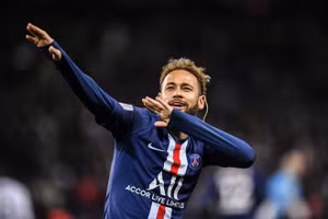 Neymar kiếm thêm bộn tiền nếu "cười duyên" tại PSG.