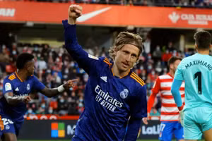 Man City muốn có tiền vệ kỳ cựu Modric.