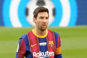 Messi đã trở lại Barcelona nhưng không ghé Nou Camp.