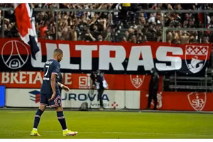 Mbappe trong màu áo PSG tại Ligue 1.