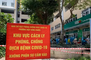 Lực lượng chức năng TP Thủ Đức đã phong tỏa khu dân cư nơi có ca nhiễm Covid-19 (Ảnh: CTV)