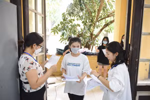 Thí sinh thi tốt nghiệp THPT năm 2022. Ảnh: Thế Đại.