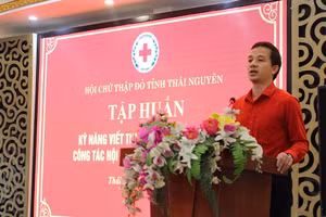 Ông Phạm Quang Sáng - Phó Chủ tịch Hội Chữ thập đỏ tỉnh Thái Nguyên phát biểu tại chương trình