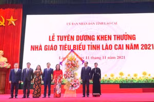 Lễ tuyên dương khen thưởng nhà giáo tiêu biểu tỉnh Lào Cai.