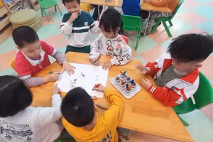Luôn khích lệ để trẻ hình thành thói quen lập kế hoạch trong học tập. Ảnh: TG