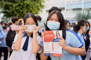 Cao đẳng Việt Mỹ Cần Thơ định hướng nghề nghiệp cho HS hơn 300 trường miền Tây