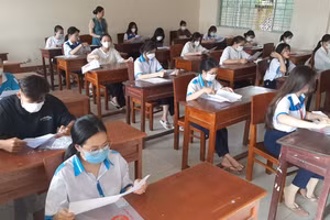Thí sinh Cà Mau dự thi tốt nghiệp THPT năm 2023.