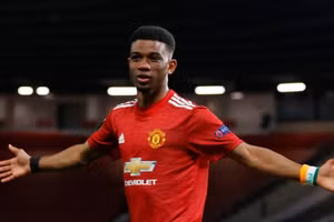 Thủng lưới phút bù giờ, MU đánh rơi chiến thắng trước AC Milan