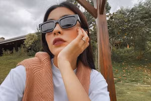 Phụ kiện giúp Tăng Thanh Hà chụp ảnh 10 tấm đẹp cả 10 