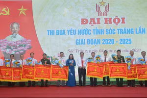 Khen thưởng các tập thể, cá nhân tiêu biểu.