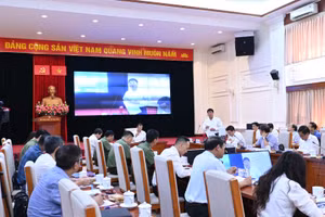 Hội nghị trực tuyến giữa Ban Chỉ đạo cấp quốc gia Kỳ thi tốt nghiệp THPT năm 2024 với Ban Chỉ đạo thi 63 tỉnh, thành phố.