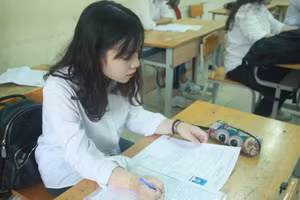 Thí sinh dự thi tốt nghiệp THPT. Ảnh Hải Bình