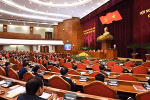Các Ủy viên Trung ương dự Hội nghị Trung ương 2 khóa XIII. Ảnh: VGP/Nhật Bắc