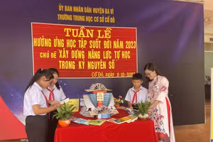 Trường THCS Cổ Đô tổ chức triển lãm sách tại lễ phát động tuần lễ hưởng ứng học tập suốt đời năm 2023.