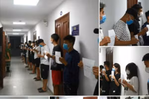 Nhóm thanh thiếu niên được đưa về cơ quan công an để làm rõ hành vi.