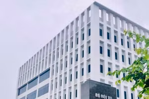 Điểm chuẩn năm 2021 của Trường Đại học Nội vụ Hà Nội cao nhất là 28.0 điểm.