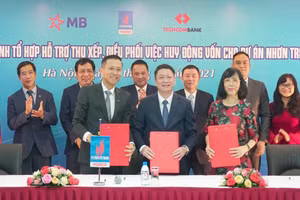 Lễ ký kết.