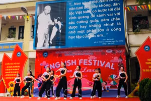 Sôi nổi những hoạt động trong ngày hội.