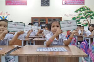 Học sinh lớp 1 Trường Tiểu học Khánh Nhạc B (Yên Khánh – Ninh Bình). Ảnh: NTCC