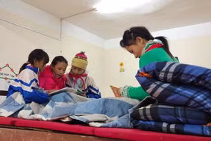 HS Trường PTDTBT THCS Sủng Trái xã Sủng Trái (huyện Đồng Văn – Hà Giang) học tại phòng. Ảnh: NTCC