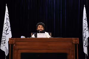Phát ngôn viên của Taliban Zabihullah Mujahid nói trong một cuộc họp báo của Kabul.