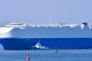 Tàu MV Helios Ray.