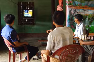 Hà Giang hỗ trợ đầu thu truyền hình số mặt đất tới các hộ nghèo, hộ cận nghèo