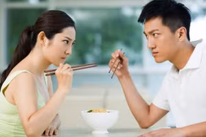 Cãi nhau không dứt nhưng chỉ cần nói 6 câu này, chàng sẽ nguôi giận, làm lành
