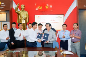 Trường huấn luyện doanh nhân CEO Việt Nam và Trường CĐ Lý Tự Trọng TP.HCM đã ký kết hợp tác đào tạo thực hiện tầm nhìn  kiến tạo chủ doanh nghiệp tương lai 