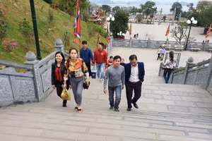 Quảng Ninh kết hợp nhiều giải pháp để kích cầu du lịch.