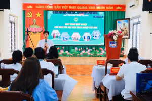 Hội thảo “Hành trình khởi nghiệp từ trung học phổ thông” bằng hình thức trực tiếp tại Trường THPT Lê Chân.