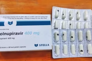 Molnupiravir khiến các protein của virus tạo ra sau đó bị hỏng.