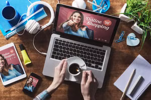 Nhộn nhịp kinh doanh online mùa khuyến mãi. Ảnh minh họa.