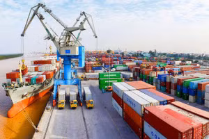 Quí I năm 2022, tổng kim ngạch xuất, nhập khẩu hàng hóa của nước ta đạt 176,35 tỷ USD