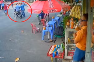 Camera an ninh ghi lại diễn biến vụ việc.